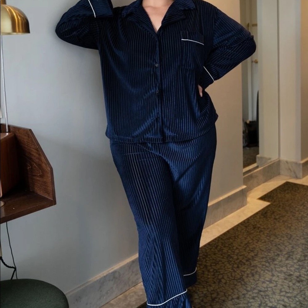 Women’s Pajama Set Dark Blue Velvet White Piping